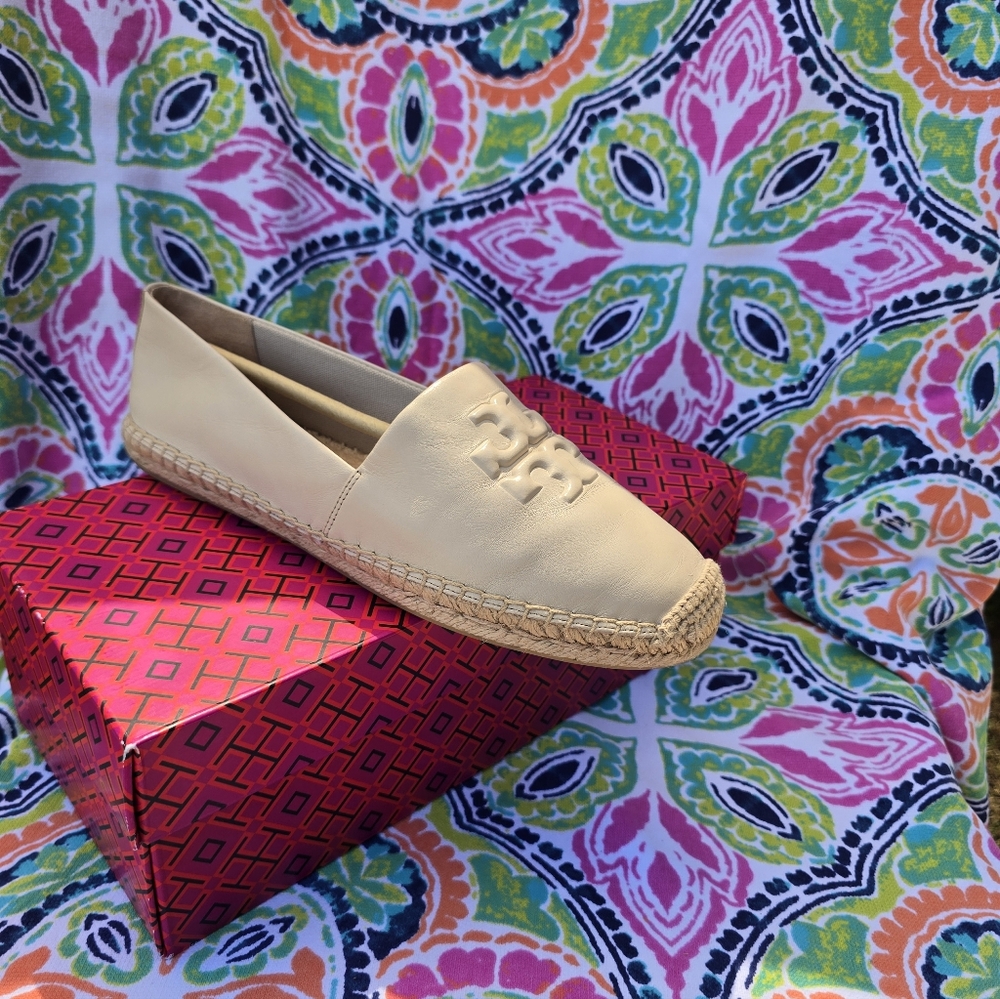 Tory Burch Cream Leather Espadrille Slip-On with Embossed Logo - Picture 2 of 8